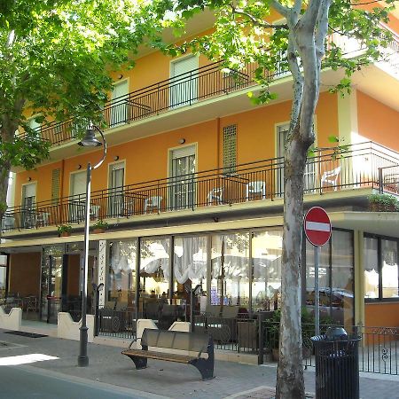Albergo Santo Stefano Bellaria-Igea Marina Eksteriør bilde